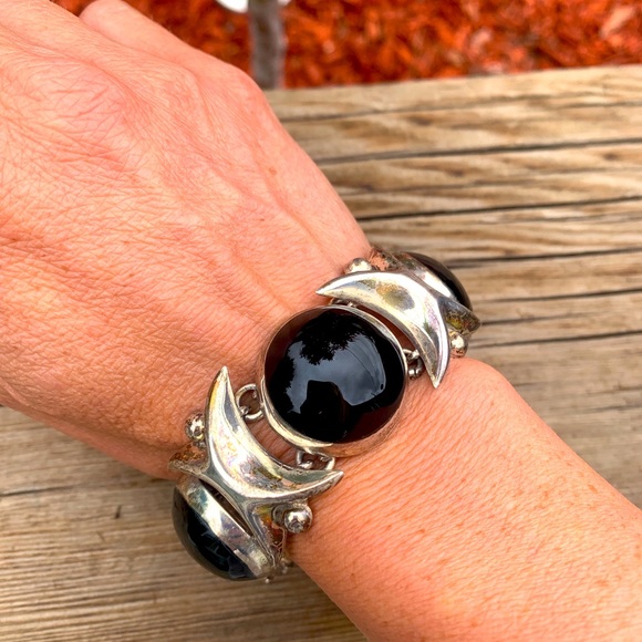 Jewelry - Vintage Silver & Black Onyx Bracelet